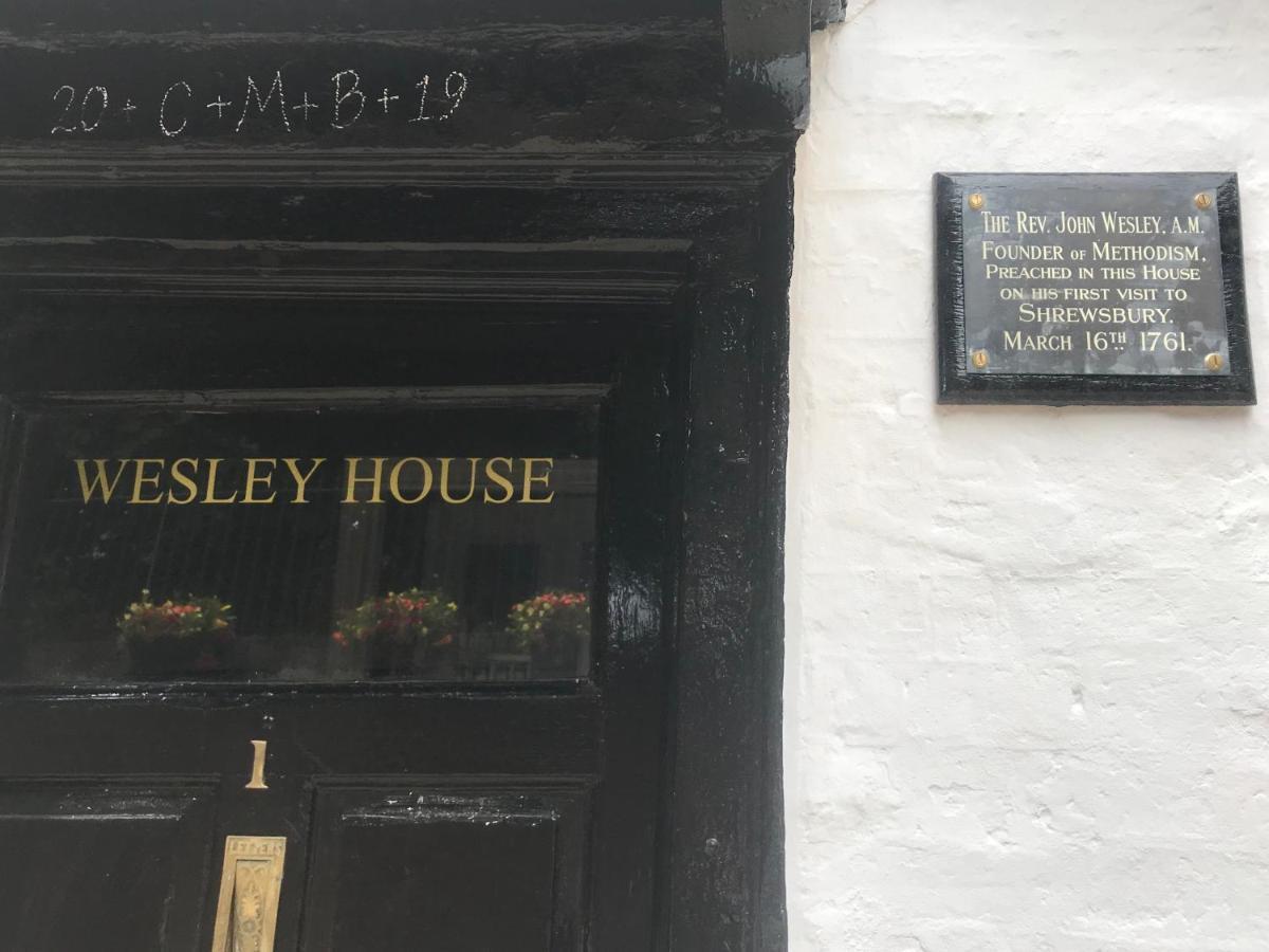 "Wesley House" Historic Home In Town Centre With Parking ชรูว์สเบอรี ภายนอก รูปภาพ