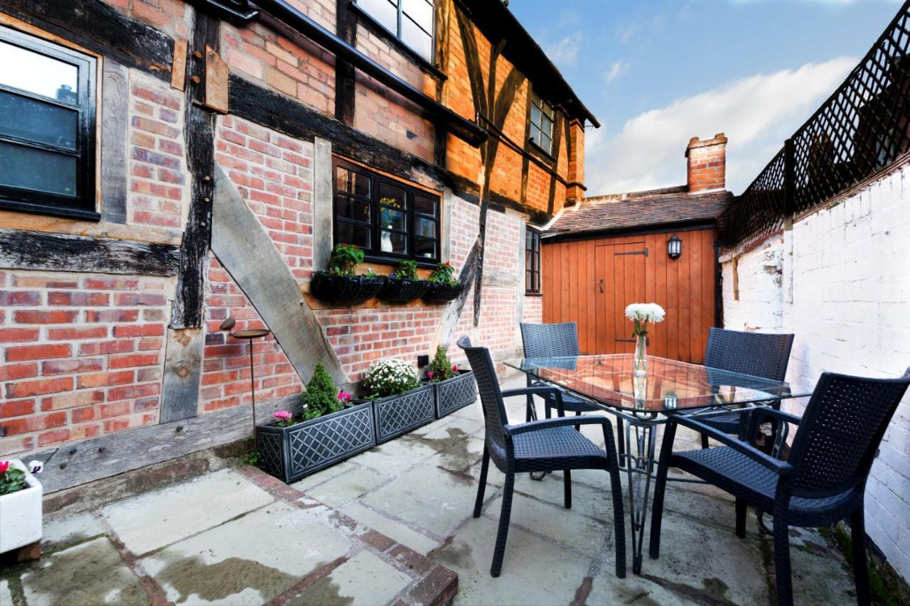 "Wesley House" Historic Home In Town Centre With Parking ชรูว์สเบอรี ภายนอก รูปภาพ